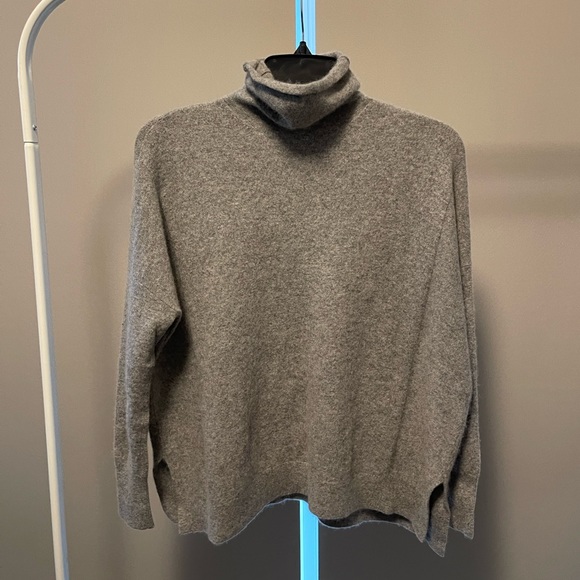 ❌SOLD❌ CM100% cashmere sweater - Safiya XS. Gently worn. In perfect condition - Picture 3 of 5